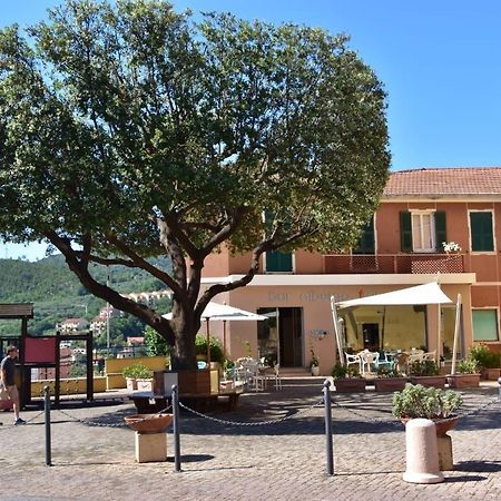 Albergo Franzone Tovo San Giacomo Exterior foto