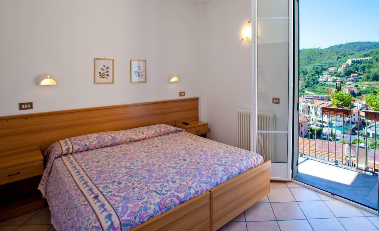 Albergo Franzone Tovo San Giacomo Exterior foto